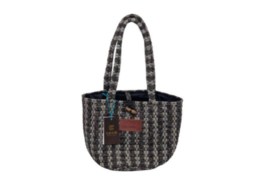 bucket-lace-bag